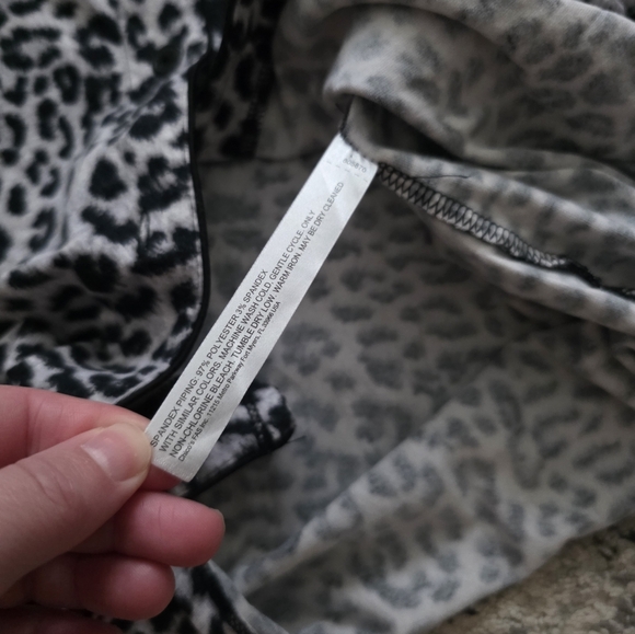 Soma Leopard Print Longsleeve Sleep Shirt Women S Black White Gray - Picture 5 of 7